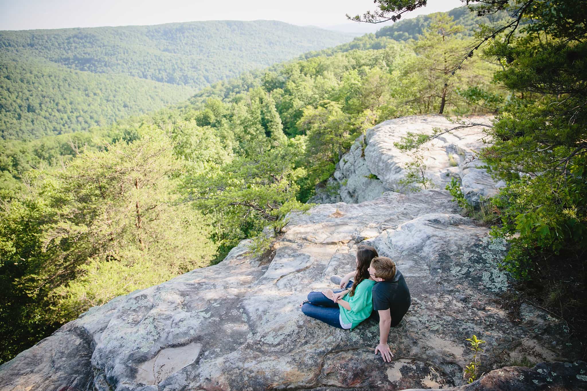 tennessee_beerock_overlook_mountain_field_engagement_0005.jpg