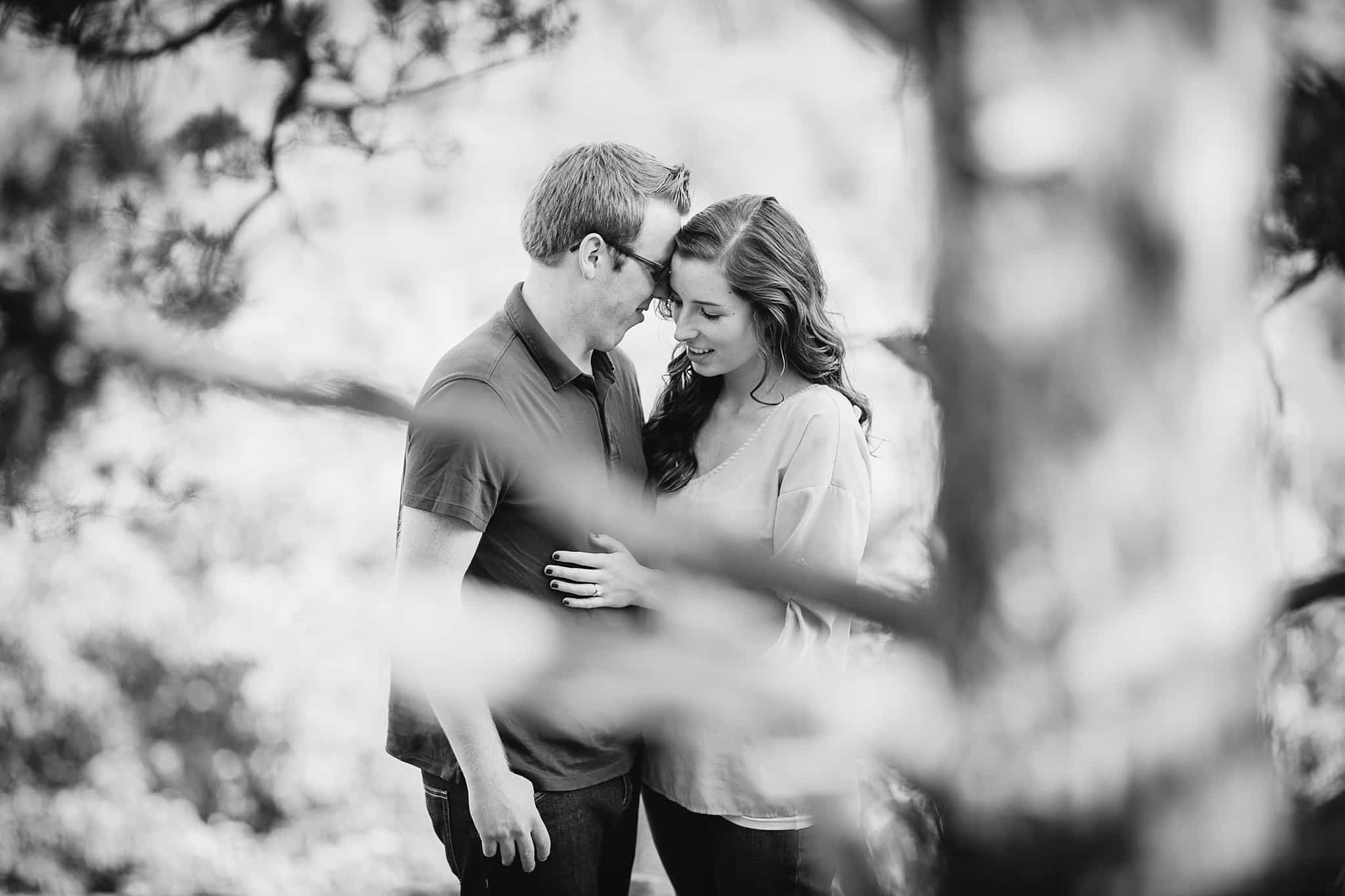 tennessee_beerock_overlook_mountain_field_engagement_0007.jpg