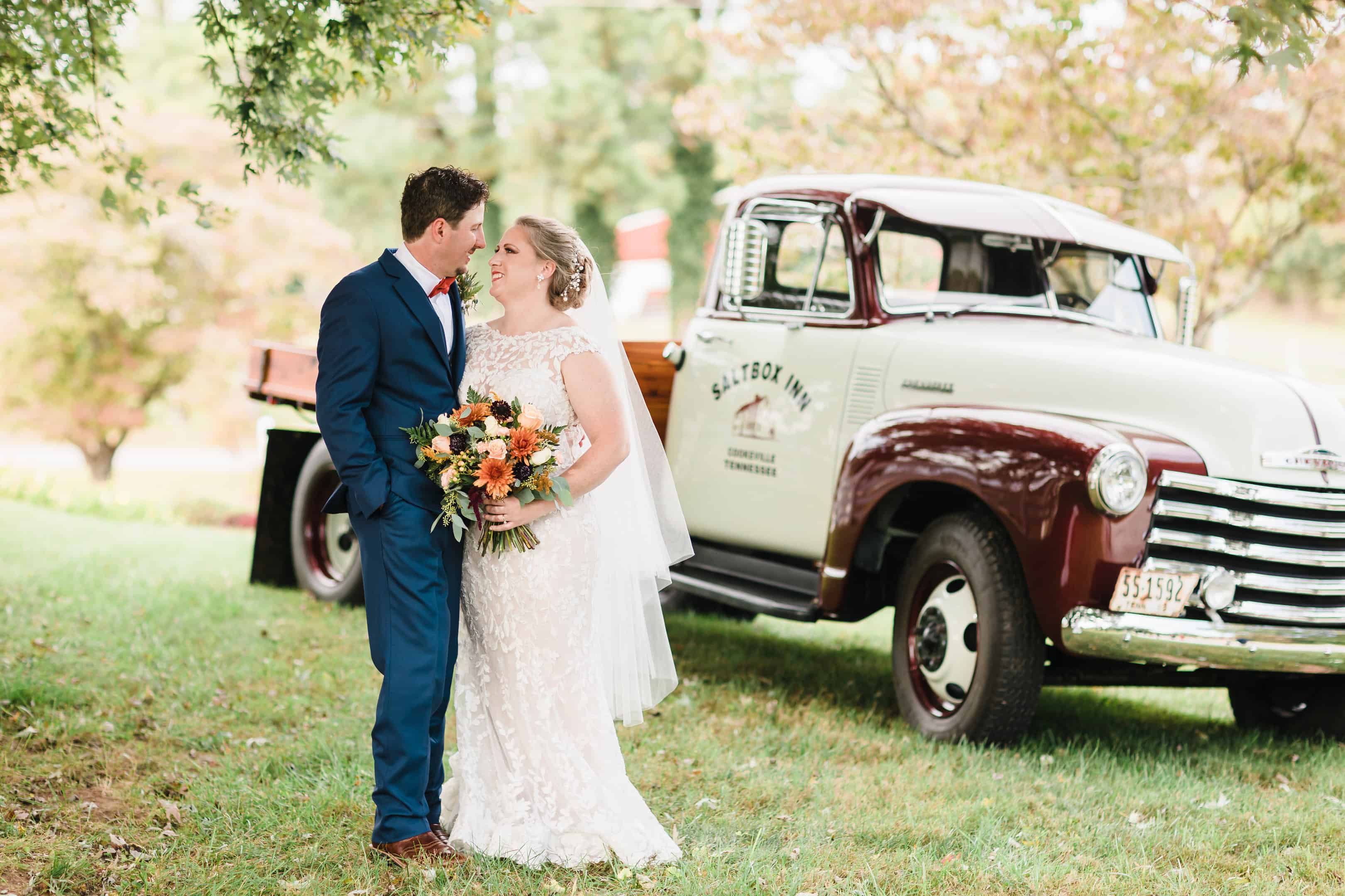 Shauna & Todd - Fabulous Fall Wedding at the Saltbox in Cookeville, Tennessee
